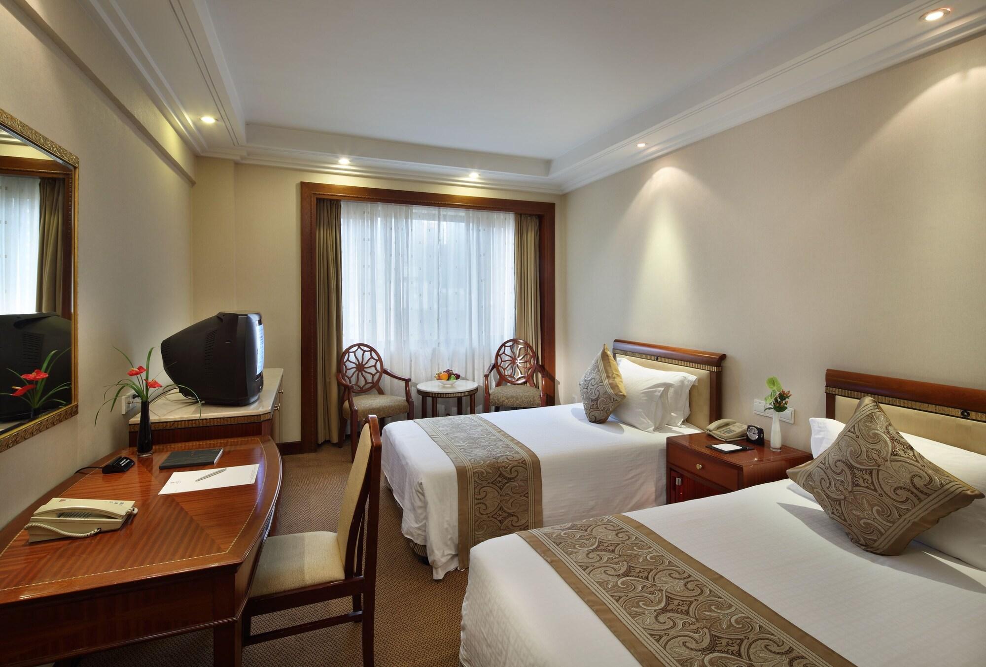 Shanghai Hotel Jin Jiang Exterior photo