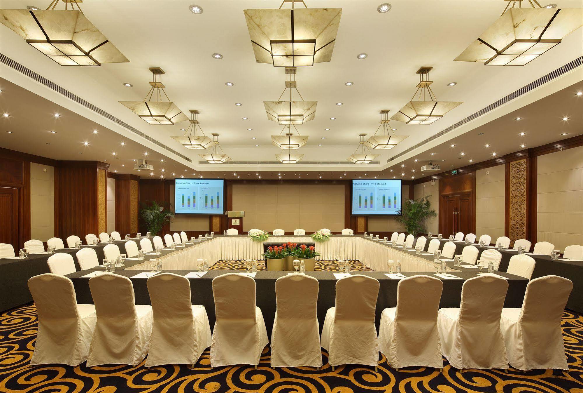 Shanghai Hotel Jin Jiang Exterior photo